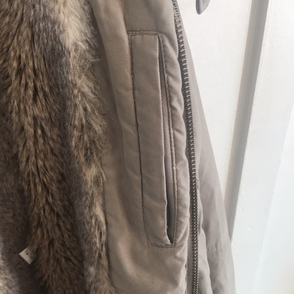 Aritzia Winter coats - Picture 6 of 10